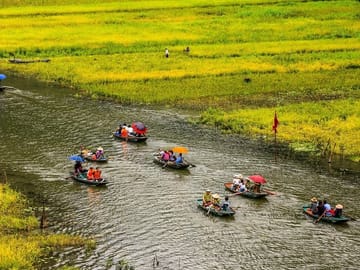 tourist on rowing boats