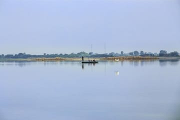Nal Sarovar Bird Sanctuary and Lothal Tour from Ahmedabad