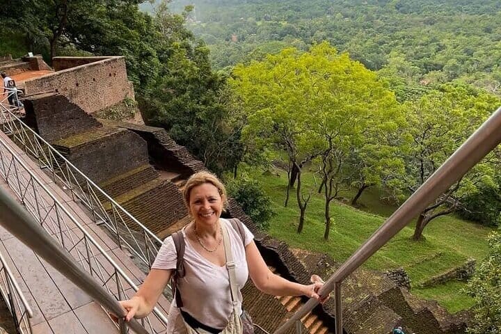 The Pick of Sri Lanka 9 Days Budget Tour