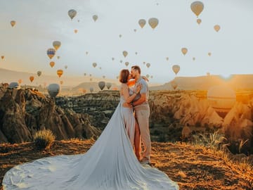Cappadocia Hot Air Balloon Photoshoot Experience in Göreme