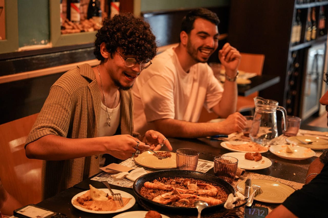 Barcelona Social Bike Tour & Tapas Experience 2
