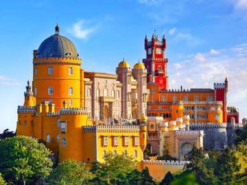 Lisboa: Sintra with Palácio da Pena, Cascais & Estoril Day Tour