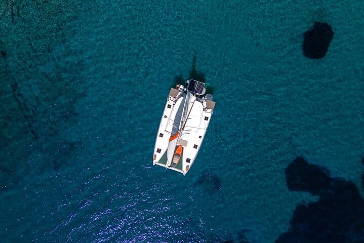 Private Luxurious Sailing Cruise in Heraklion 8