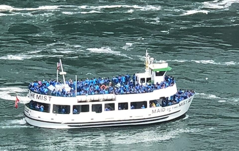 Niagara Falls Day Trip from New York with Maid of the Mist