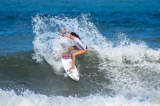 Private Full-Day Surf & Wine Tour at Casa del Bosque