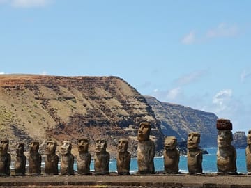 Easter Island Moai Statues Tour: Five Days in Hanga Roa