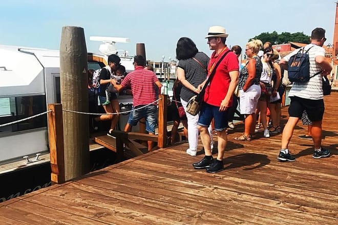 Morning Venice Lagoon Cruise: Murano and Burano Islands 7