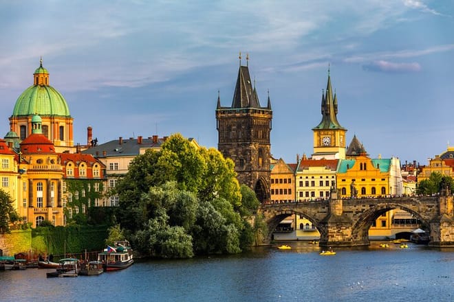 From Prague to Vienna Full Day City to City Private Tour