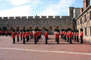 Windsor Castle Half-Day Tour with Hotel Transfer from London