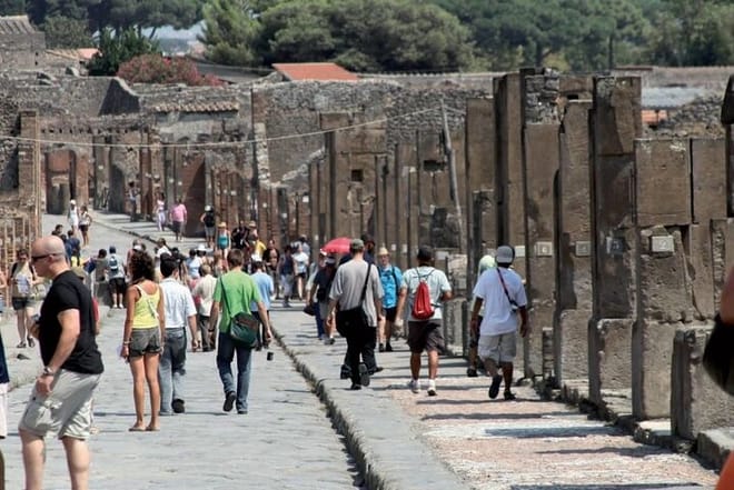 From Naples: Pompeii Guided Walking Tour & Skip-the-Line Tickets  4