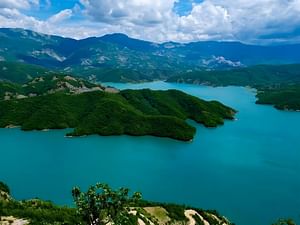 Discover the Charm of Bovilla: A Hike and Picnic Day All Inclusive