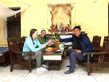 Ninh Binh Excursion Luxury Day Trip Group of 09 By Limousine
