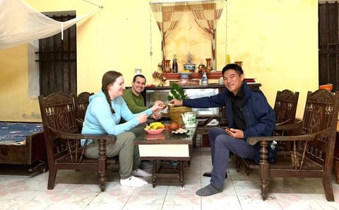 Ninh Binh Excursion Luxury Day Trip Group of 09 By Limousine