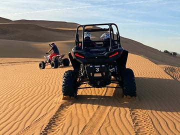 Dubai Private Red Dune Buggy Safari with BBQ Dinner in VIP Camp