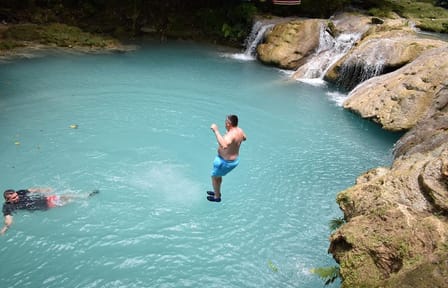 Private Blue Hole and Secret Falls Tour with Shopping in Lucea