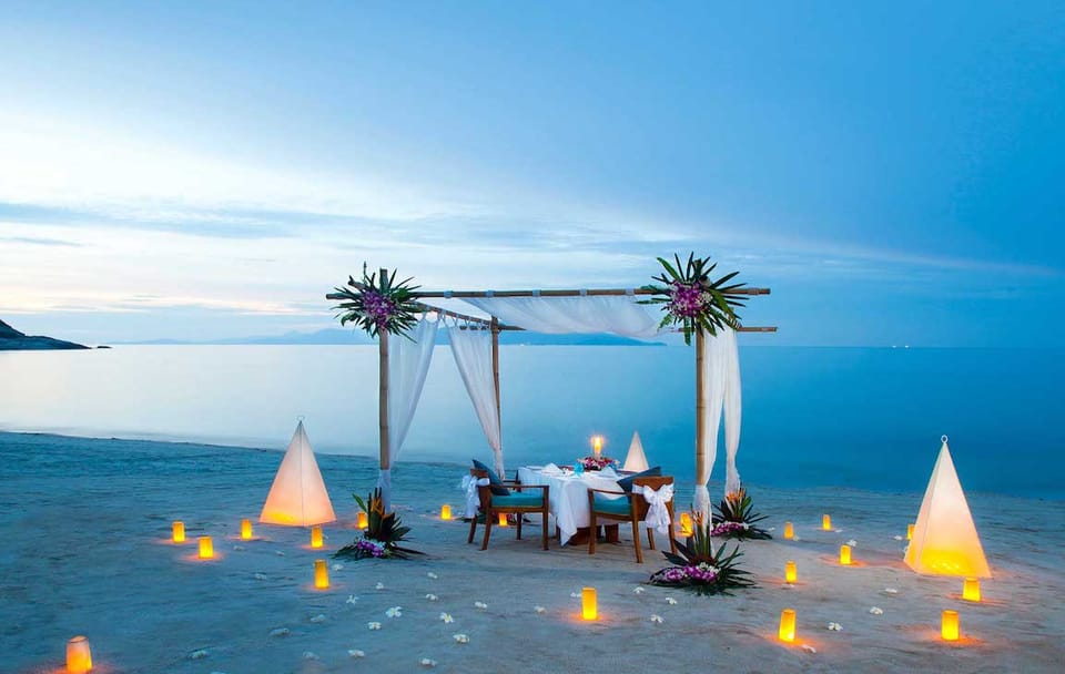 5 Star Luxury – Romantic Dinner on the Beach @ Melati