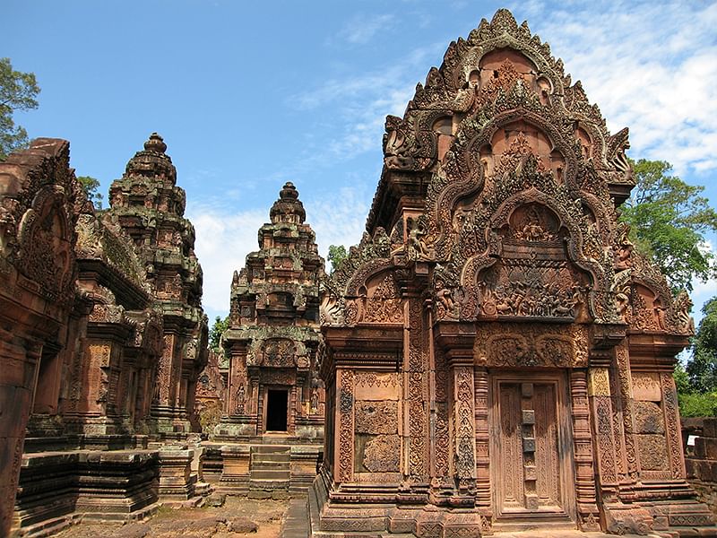 Banteay Srei, Kbal Spean & Landmine Museum Tour in Siem Reap