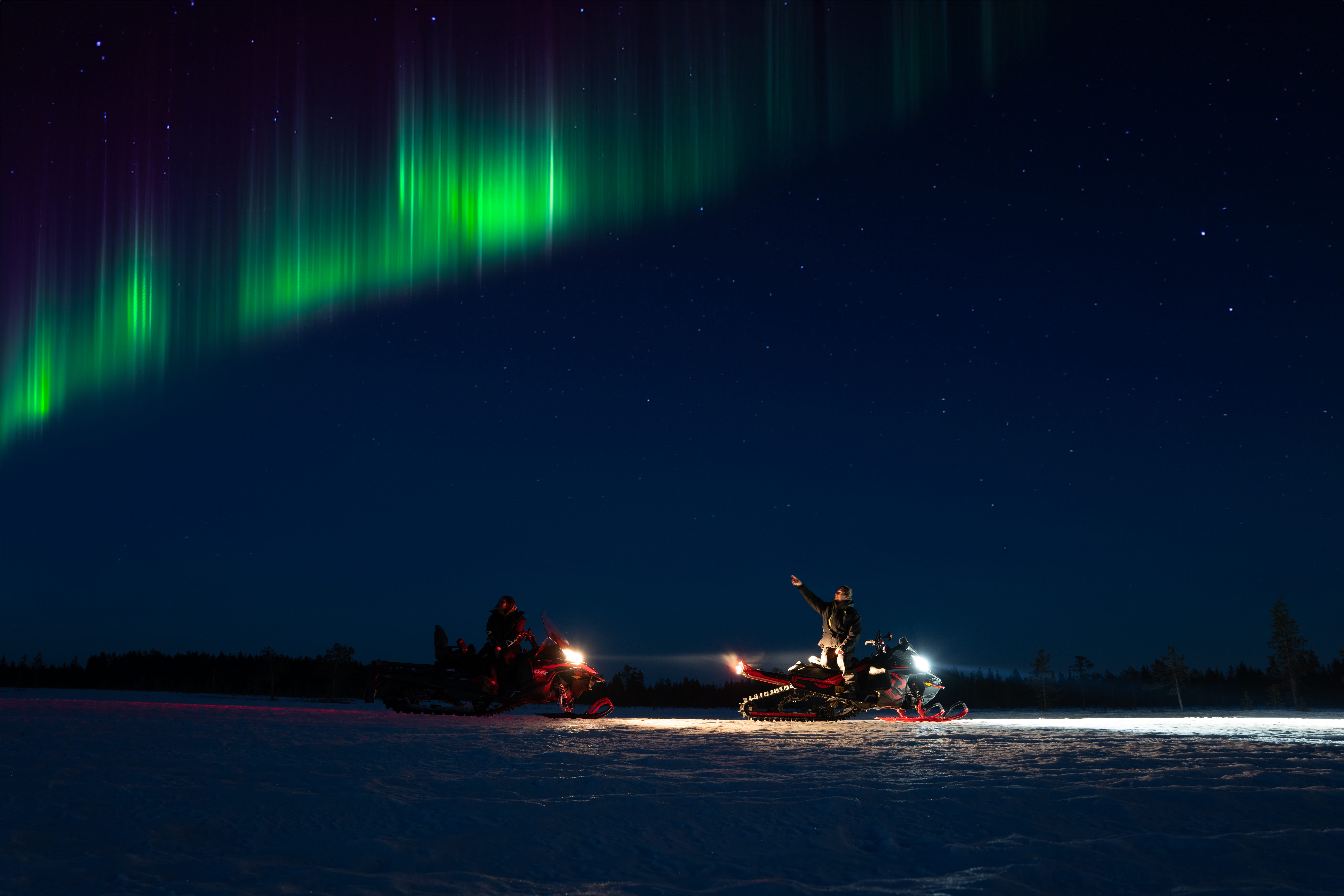 Snowmobile winter snow tour safari Finland lapland 