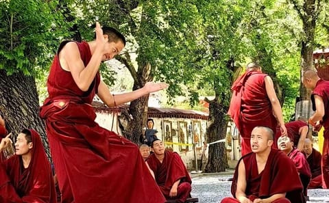 5-Day Private Tour of Lhasa and Yamdrok Lake in Tibet
