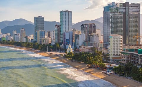 Nha Trang Shore Excursion with Cultural Highlights and Lunch