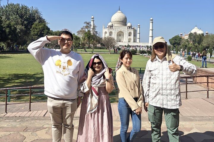 From Delhi: 2 Days Taj Mahal and Agra Overnight Tour