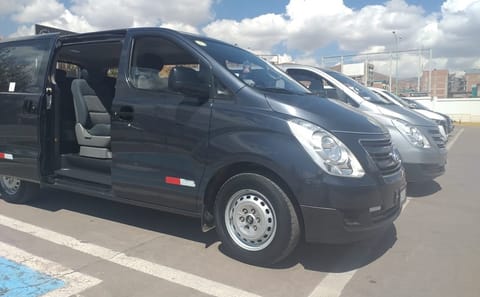 Private Transfer from Cusco to Ollantaytambo with Scenic Views