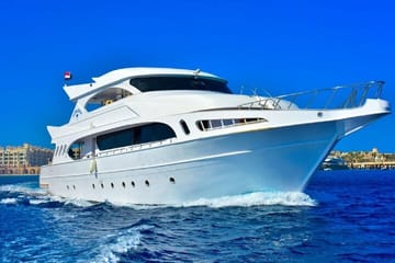 Snorkeling Tour to Hula Hula Island from Hurghada