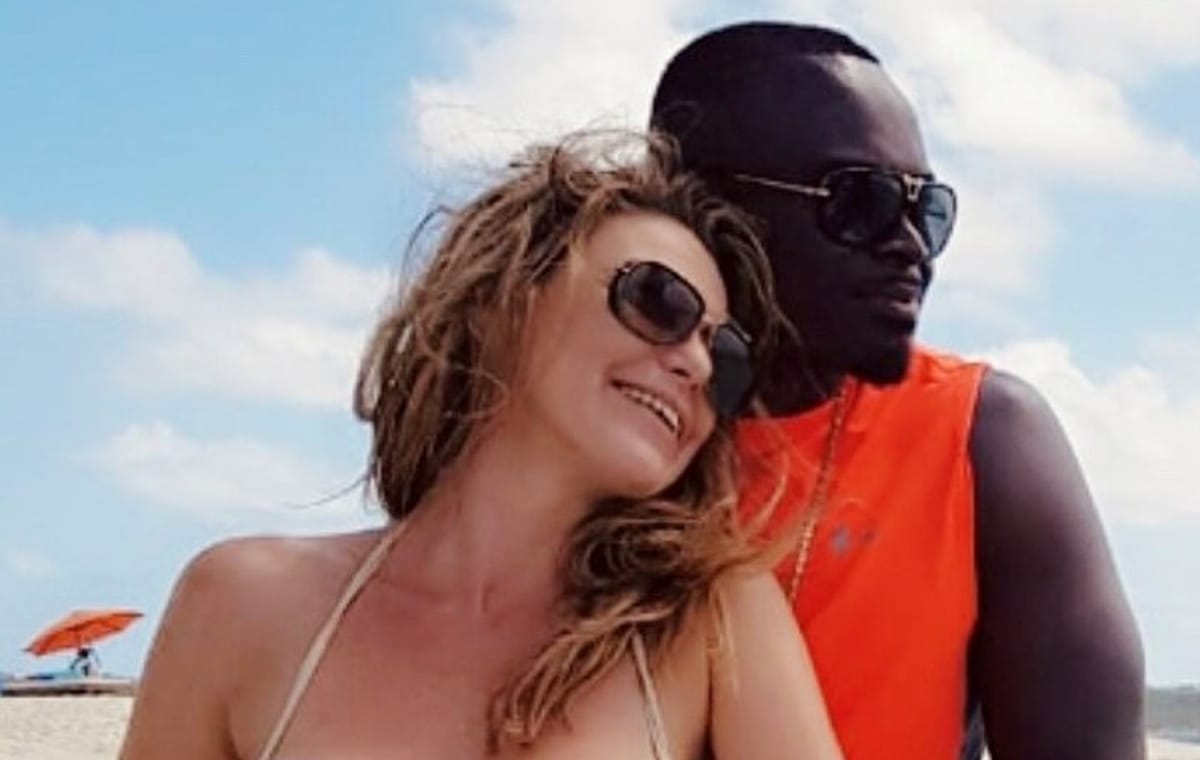 Three Beach Hopping Family Motorboat Day