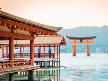 Hiroshima and Miyajima Private Tour with English Speaking Driver