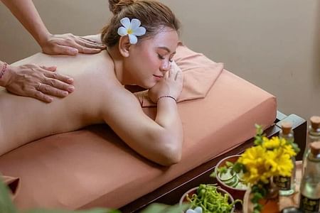 Luxurious Balinese Spa Experience with Flower Bath in Bali