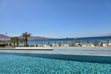 Private Full Day Tour to Aqaba Red Sea from Wadi Rum