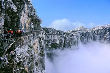 Zhangjiajie Day Tour: Glass Bridge and Tianmen Mountain