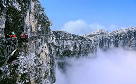 Zhangjiajie Day Tour: Glass Bridge and Tianmen Mountain