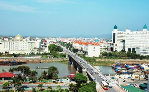 Half-Day Cultural Tour of Ha Long and Halong Bay