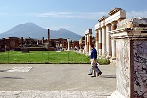 Full-Day Private Tour of Pompeii and Amalfi Coast from Rome