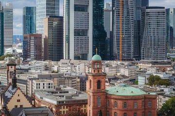 Private 10-Hour Cultural Tour of Frankfurt with Photography