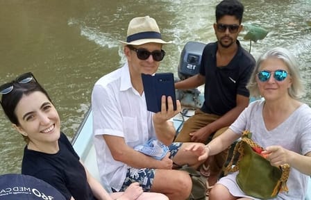 Full-Day Adventure Tour of Wadi Shab and Sinkhole in Muscat
