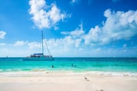 Isla Mujeres 4-in-1 Catamaran: Snorkel, Beach Club & Open Bar 3