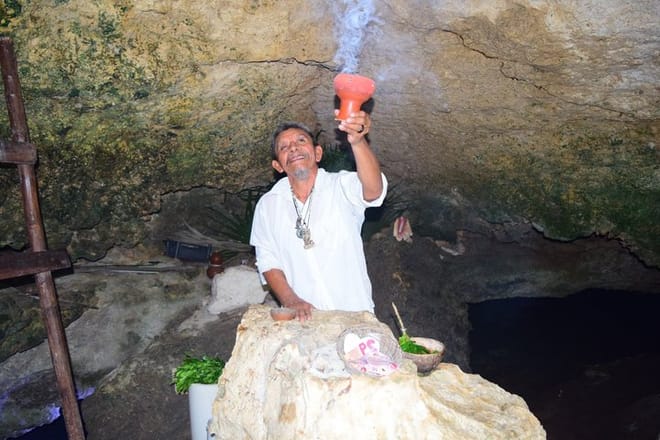 Aventura en cenote Yaxmuul Ceremonia y rapel del chamán maya