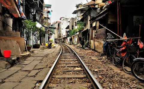 Walking Tour of Hanoi's Old Quarter: Culture and History