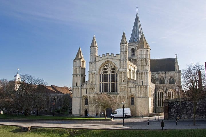 Charles Dickens Full-Day Private Tour in Rochester 8