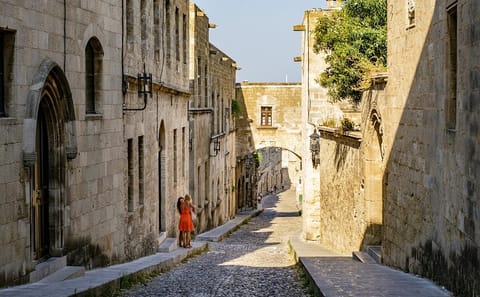 Private Cultural Walking Tour in Rhodes Town, Greece