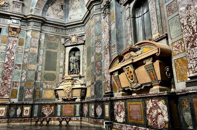 Women of Florence Walking Tour with City Highlights and Medici Chapel
