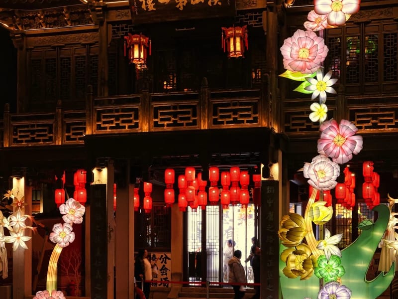 Wuxi: Huishan Old Town & Lake Li Sunset Day Trip