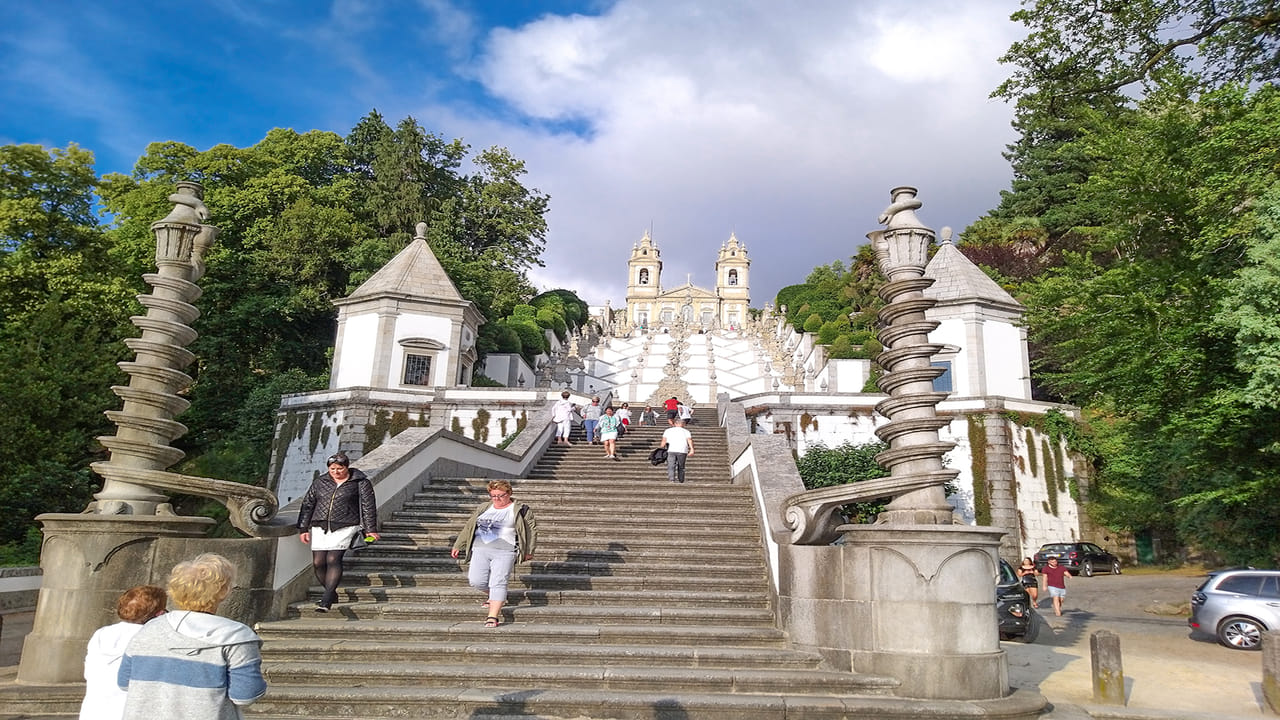 Private Car transfer from Porto to Braga 2