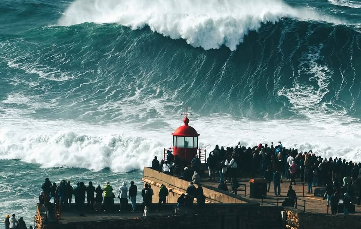 Nazaré Giant Waves Surf Tour – Experience Portugal’s Big Wave Capital
