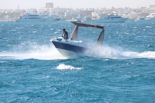 Abu Munkar Island Trip by speed boat Hurghada