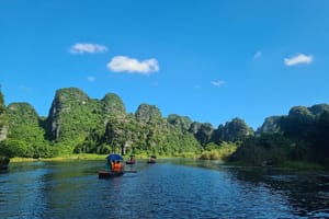 Ninh Binh Day Trip from Hanoi to Bai Dinh Trang An Boating