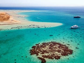 Snorkeling Tour to Eden Island from Hurghada with Lunch