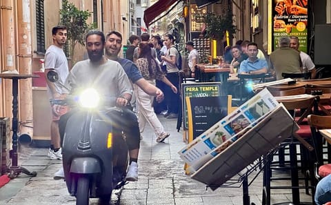 Taksim to Galata Walking Tour: Explore Istanbul's Hidden Gems